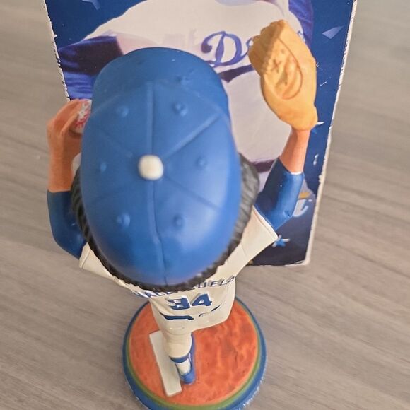 Los Angeles Dodgers 2006 Fernando Valenzuela Bobblehead - Picture 7 of 16